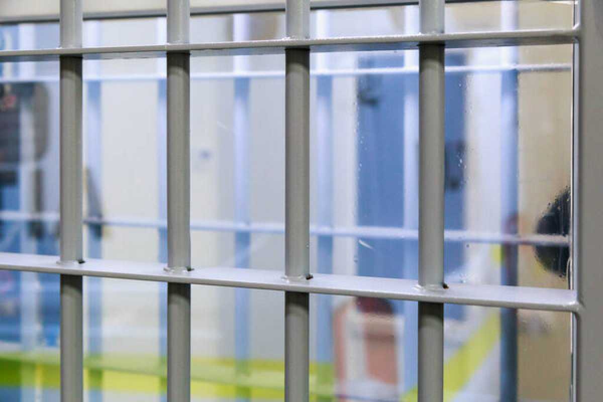 Мужчина покончил с собой в спецприемнике в Атырау