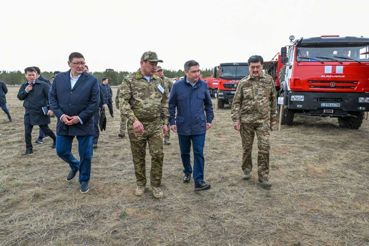 Бектенов проверил готовность системы раннего обнаружения лесных пожаров в «Семей орманы»