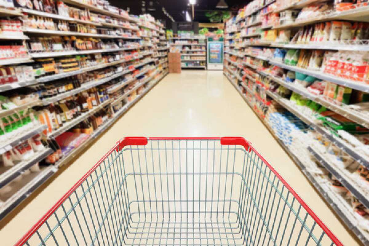 Цены на социально значимые продукты завышали в Абайской области