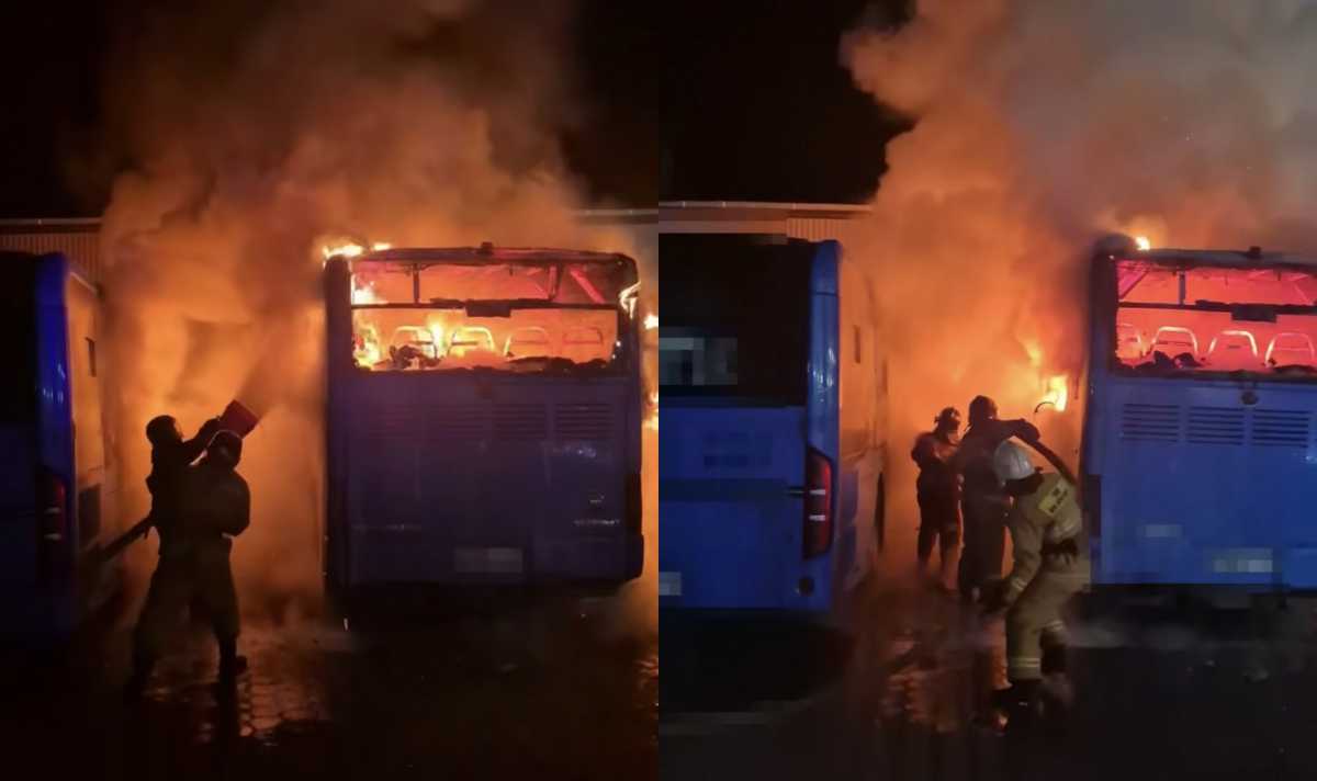 Ночной пожар в Карагандинской области: огонь охватил три автобуса