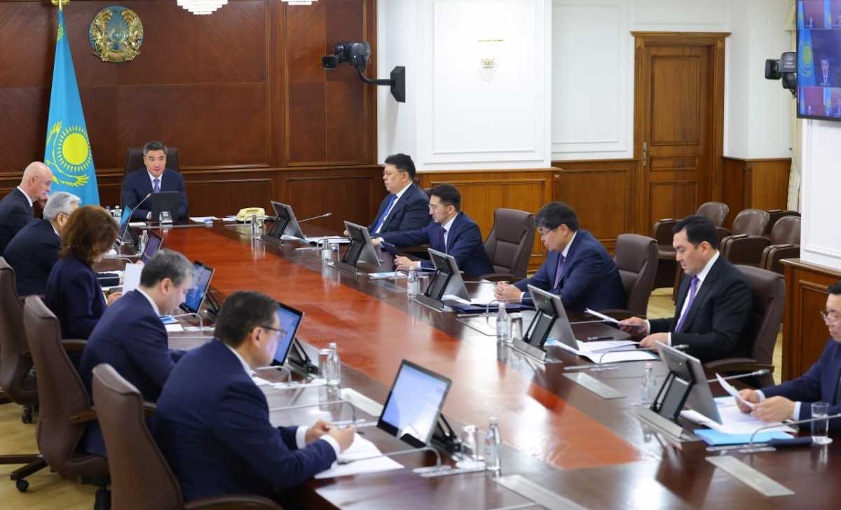 «С принятием Конституции начинается новый этап развития страны» – Бектенов о требованиях к госаппарату и руководителям