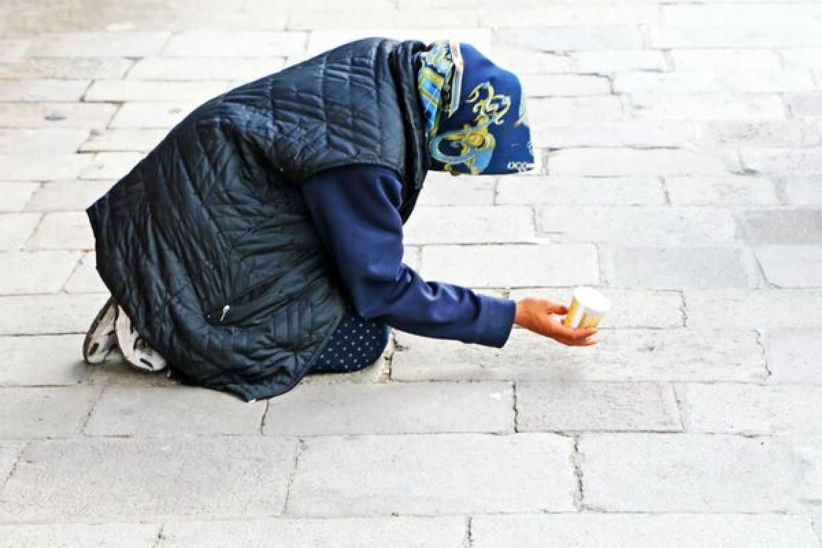 В Астане усилили борьбу с попрошайничеством: полицейские обратились к горожанам