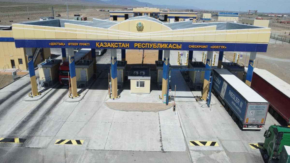 Smart Cargo: время прохождения границы в Казахстане сократится до 30 минут