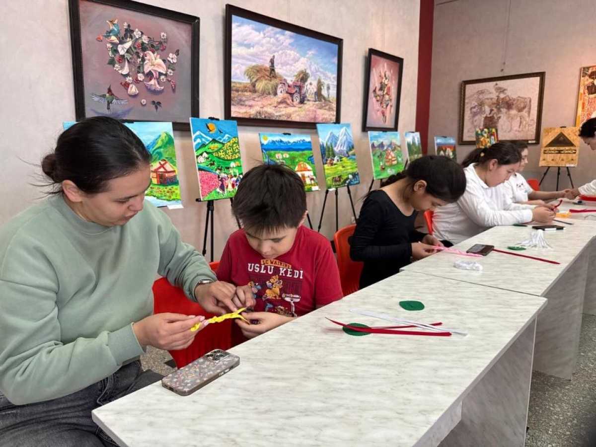 «Сердце ребёнка – мир искусства»: в Астане прошел мастер-класс для особенных детей