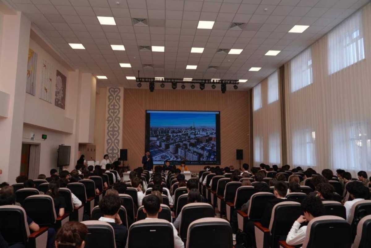 «У лёгких денег тяжёлые последствия»: в Астане школьникам и студентам колледжей показали короткометражный фильм