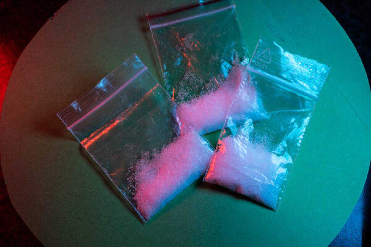 Казахстанцу выплатили крупное вознаграждение за добровольную сдачу наркотиков