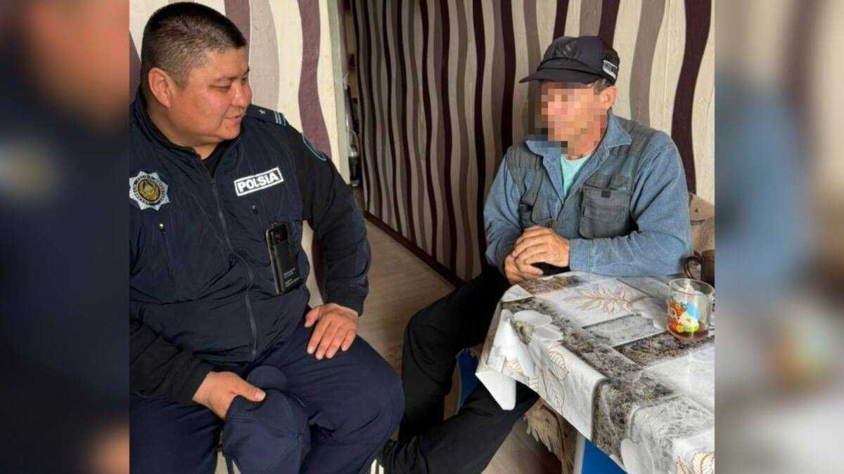 Участковый спас мужчину от отравления угарным газом в Костанайской области