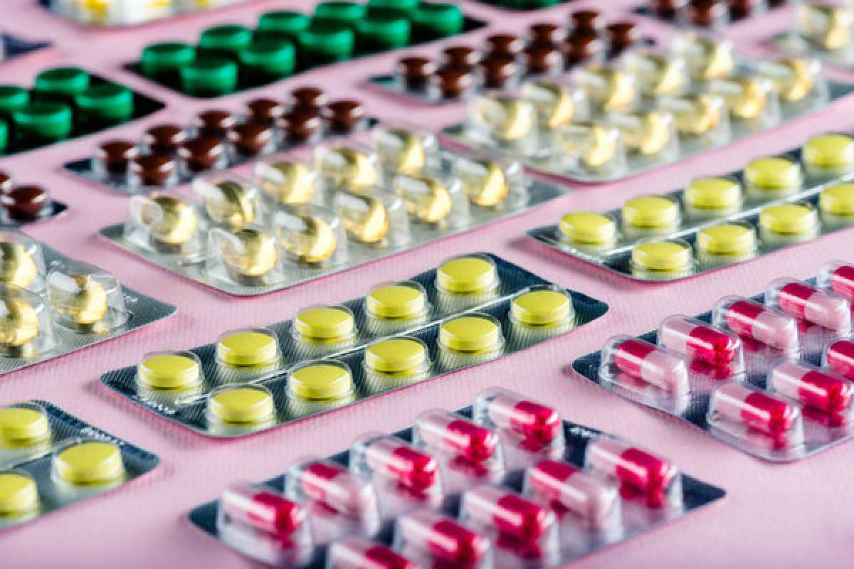 В Казахстане ускорят регистрацию и вывод лекарств на рынок