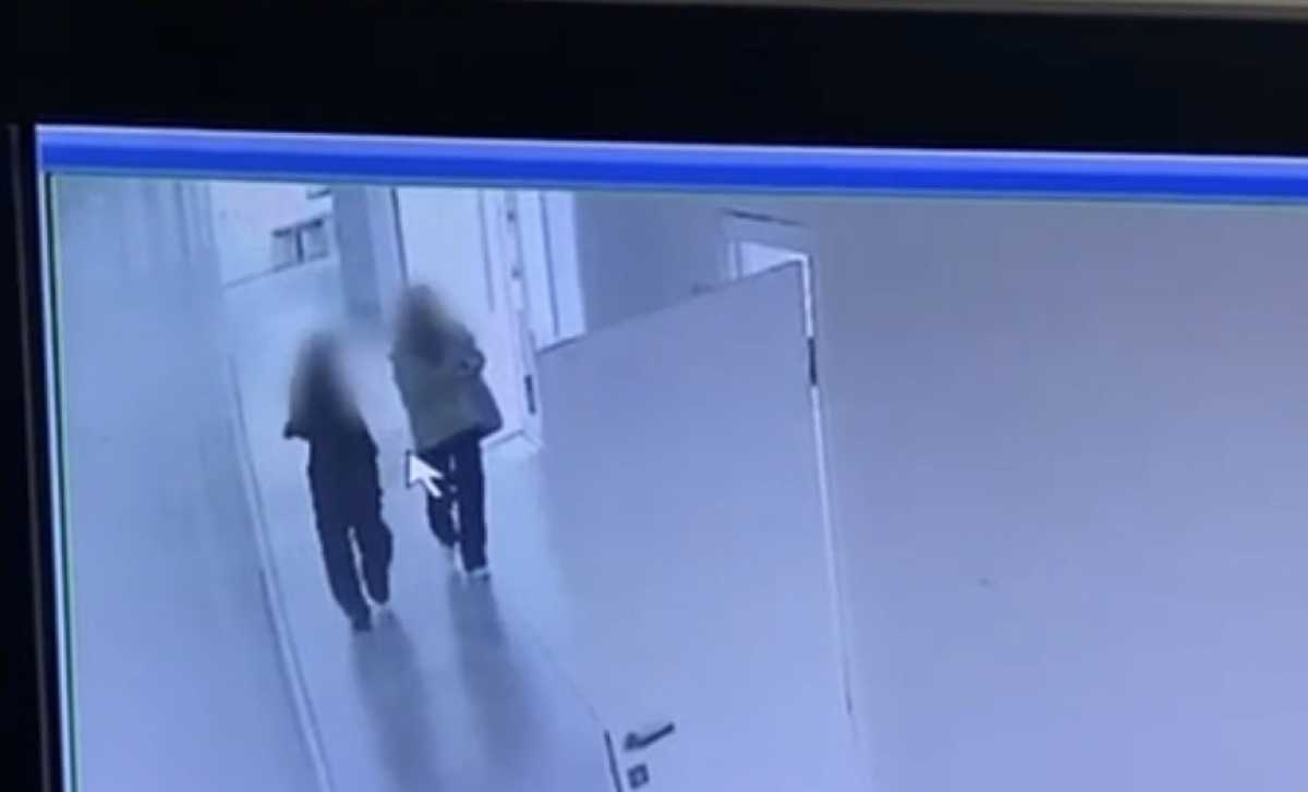 Девочки распылили газовый баллончик в школе в Астане