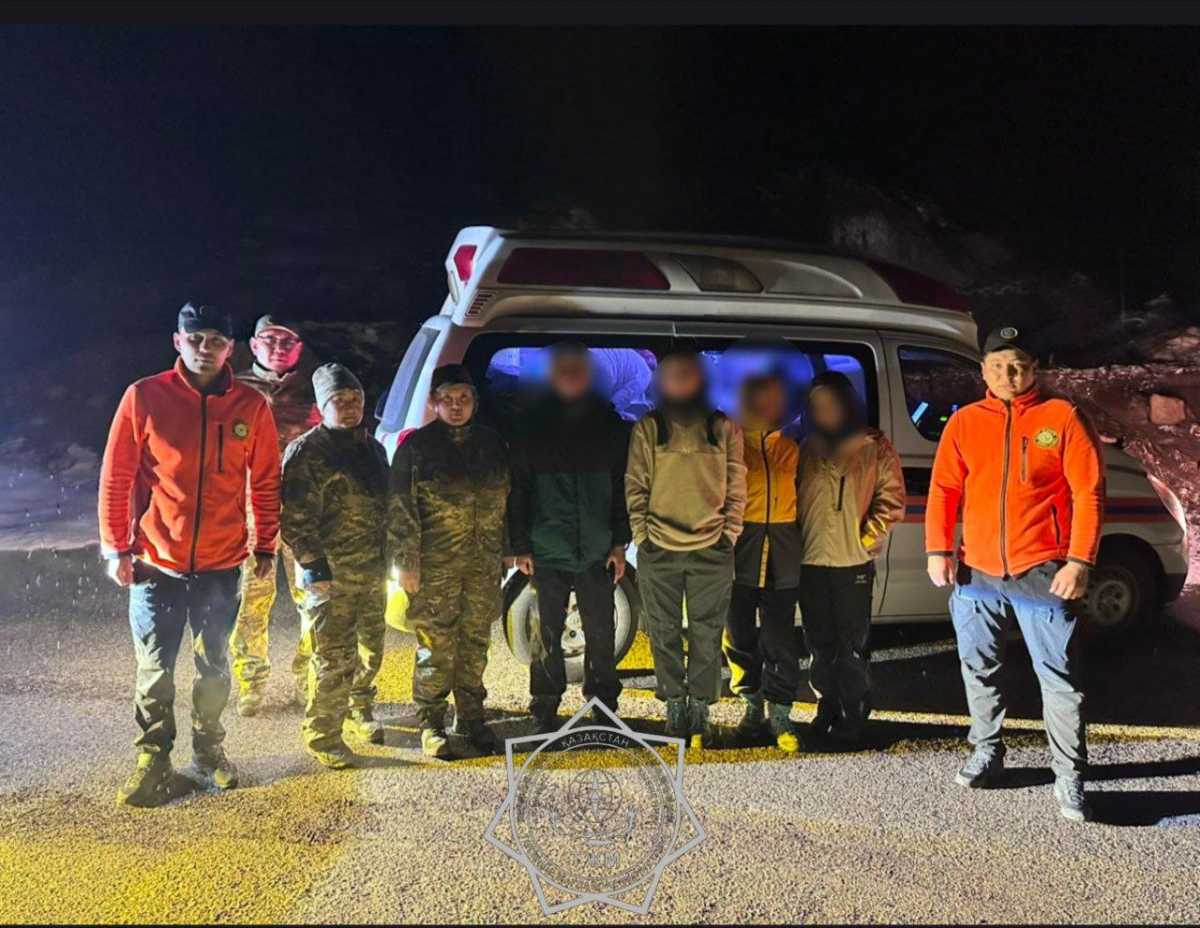 Заболело сердце: туристу потребовалась помощь в горах Алматы на высоте 3300 метров