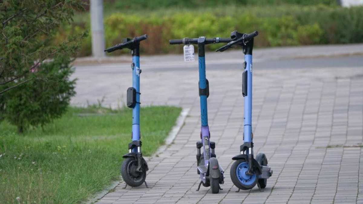 В Астане усилили контроль за электросамокатами