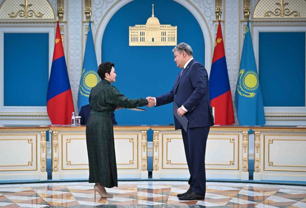 Визит президента Монголии в Казахстан: подписан ряд документов