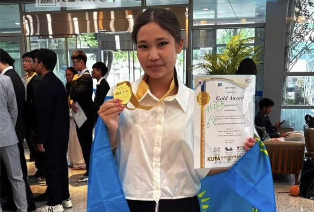 Школьница из Алматы вошла в тройку лучших молодых изобретателей мира