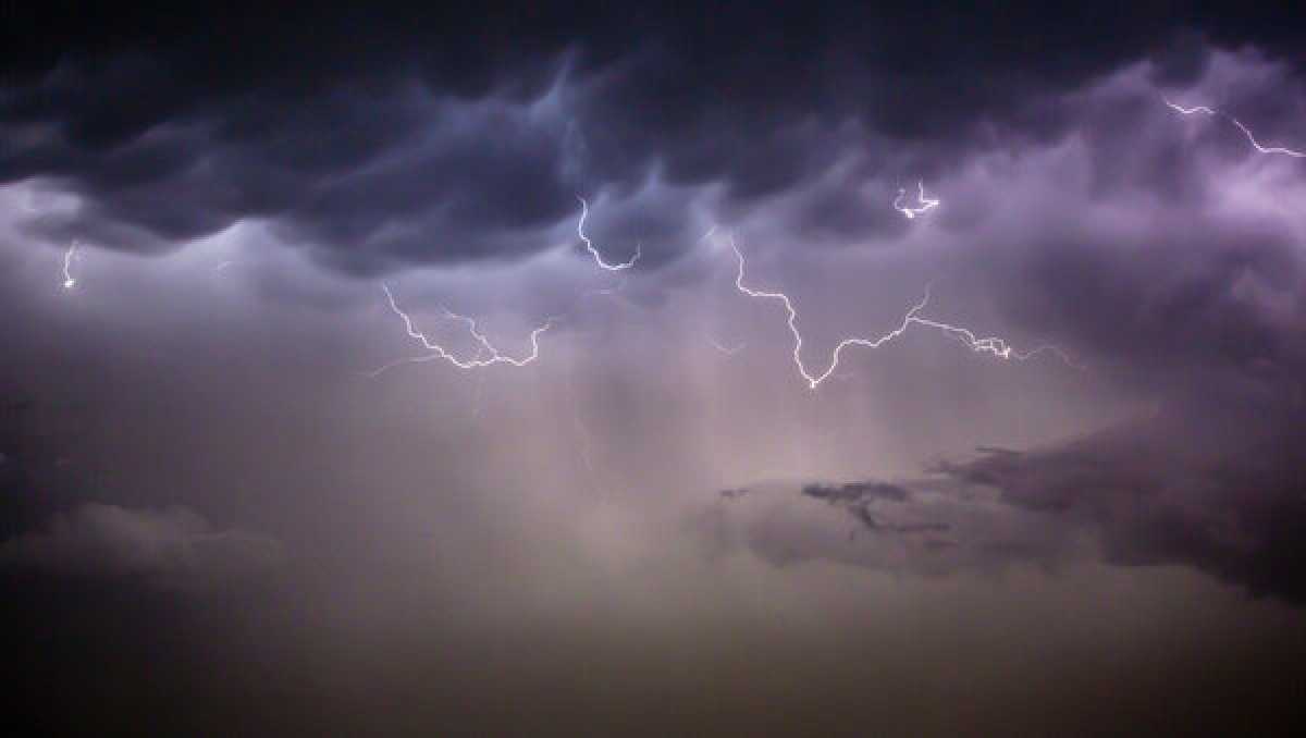 Дожди, грозы и туманы: синоптики предупредили о неустойчивой погоде в Казахстане