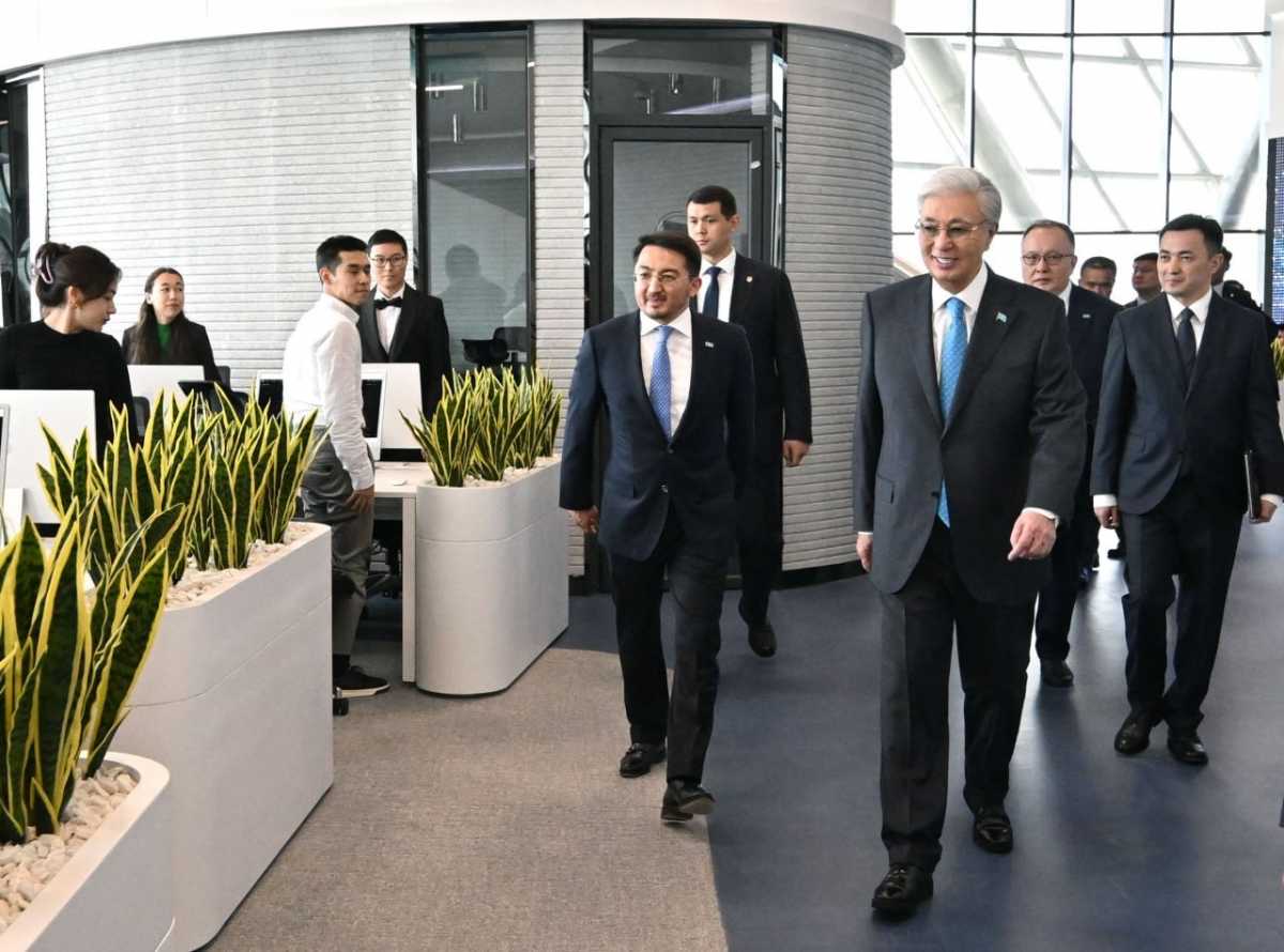 Токаев посетил Международный центр искусственного интеллекта Alem.ai