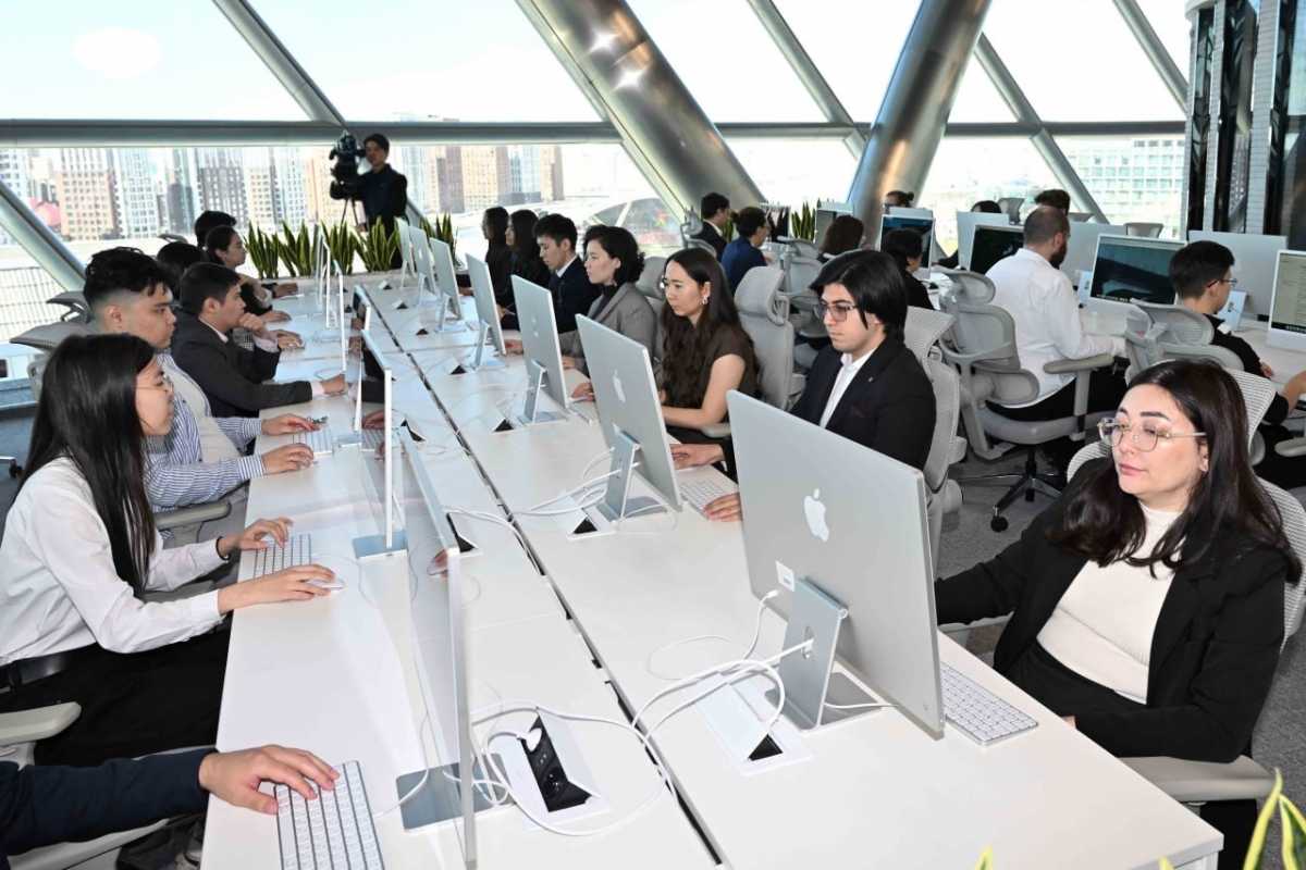 Токаев запустил сеть школ ИИ в регионах Казахстана