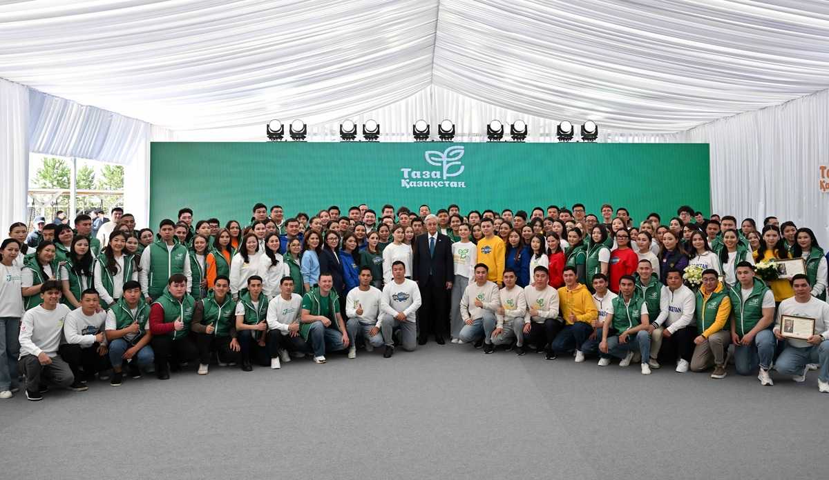 Экокультура со школьной парты: Президент инициировал проект «Жасыл сабақтар»