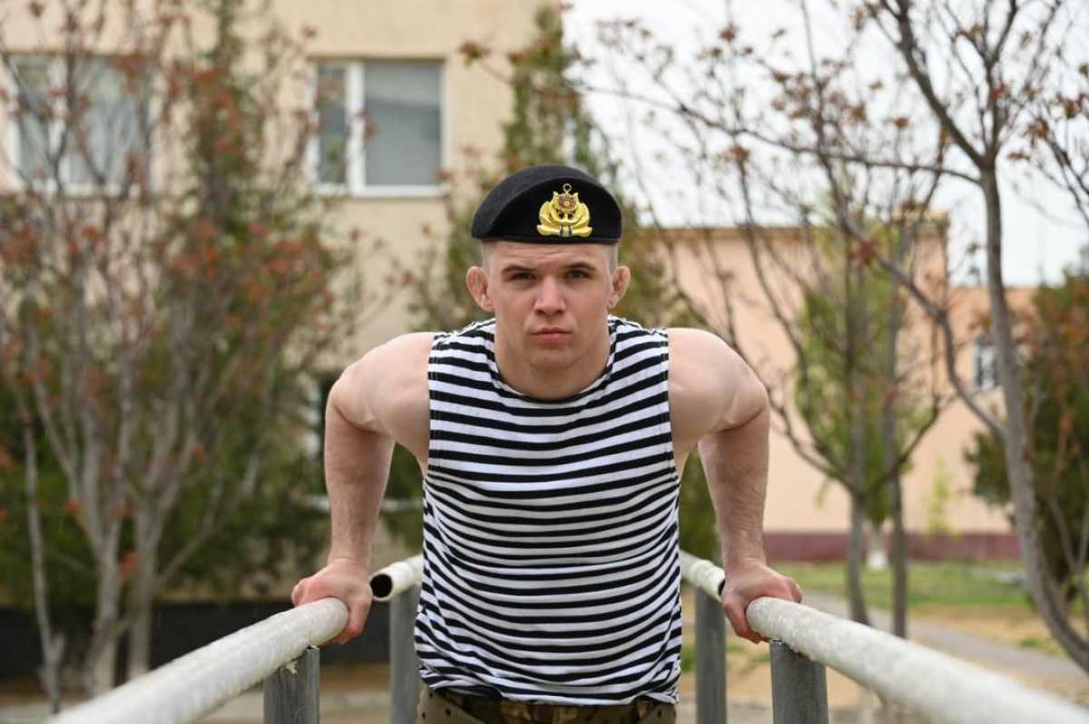 Чемпион мира по панкратиону служит в морской пехоте