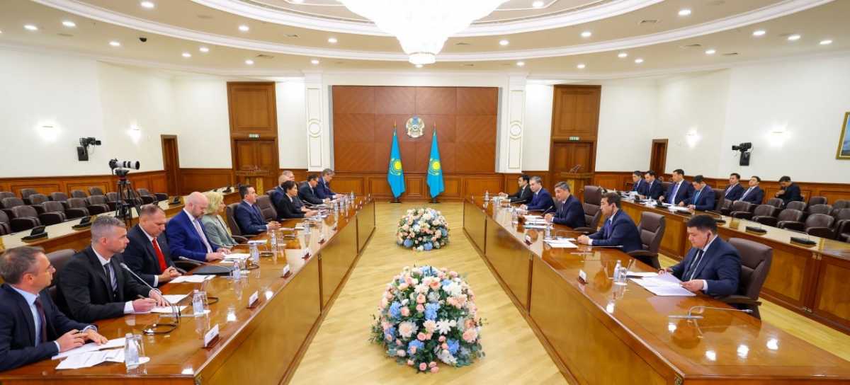 Бектенов провёл встречу с мировыми производителями сельхозтехники: подписаны новые соглашения о локализации производств в Казахстане