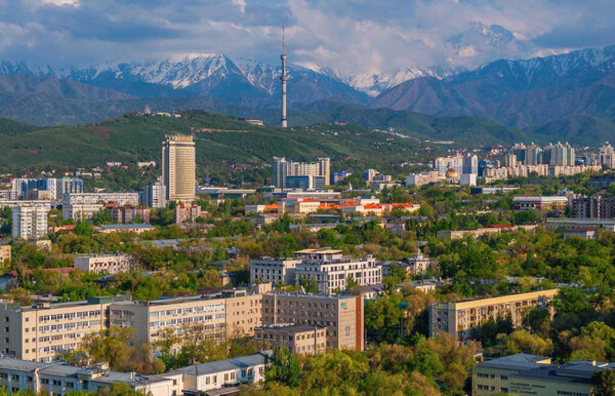 В Алматы усилят контроль за ОСИ и КСК: в 2026 году проведут около 300 проверок