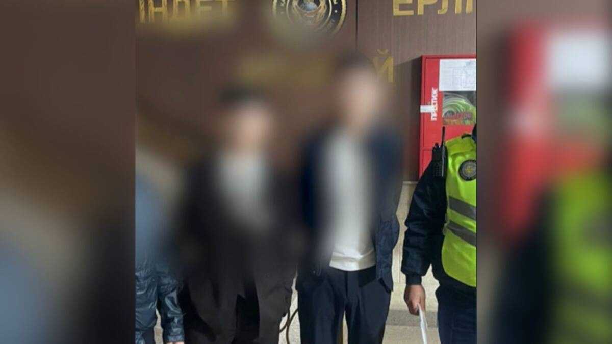 Ночные гонки пресекли в Алматы: машины отправили на штрафстоянку