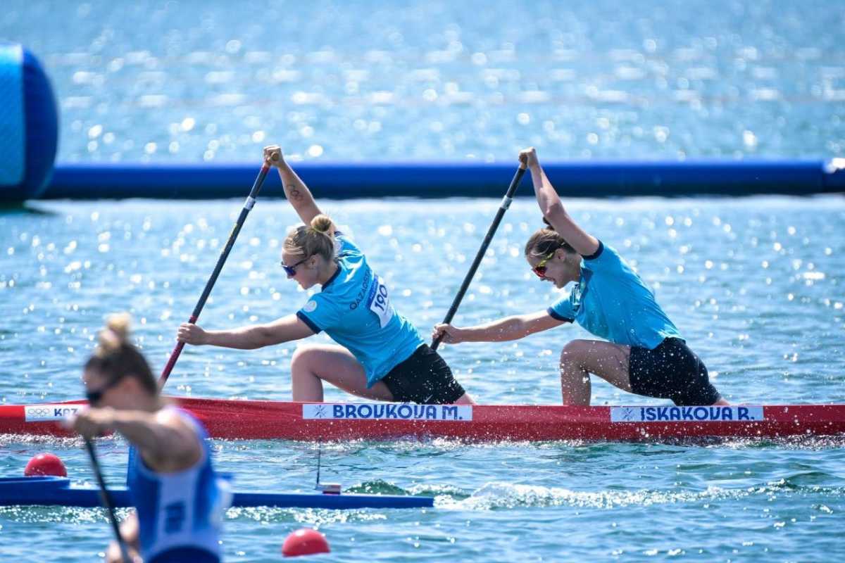 Казахстанские гребцы завоевали 16 медалей на чемпионате Азии в Китае
