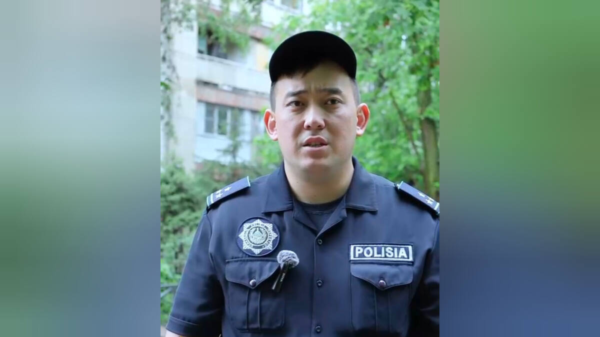 Женщину, намеревавшуюся спрыгнуть с балкона, спасли в Алматы