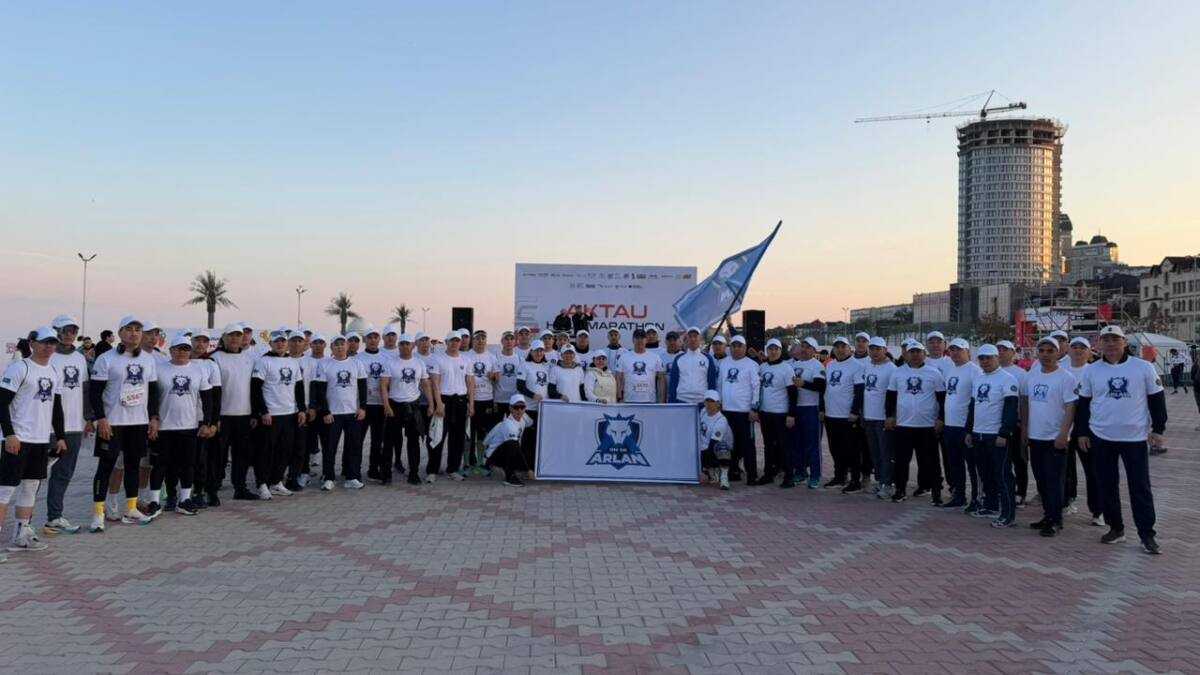 Полицейские приняли участие в полумарафоне 
