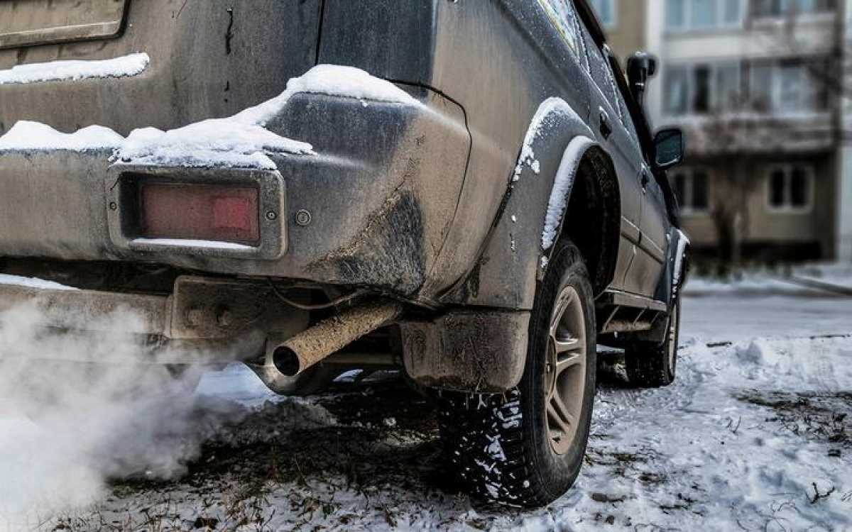 Запрет на прогрев авто дольше 5 минут - МВД озвучило решение