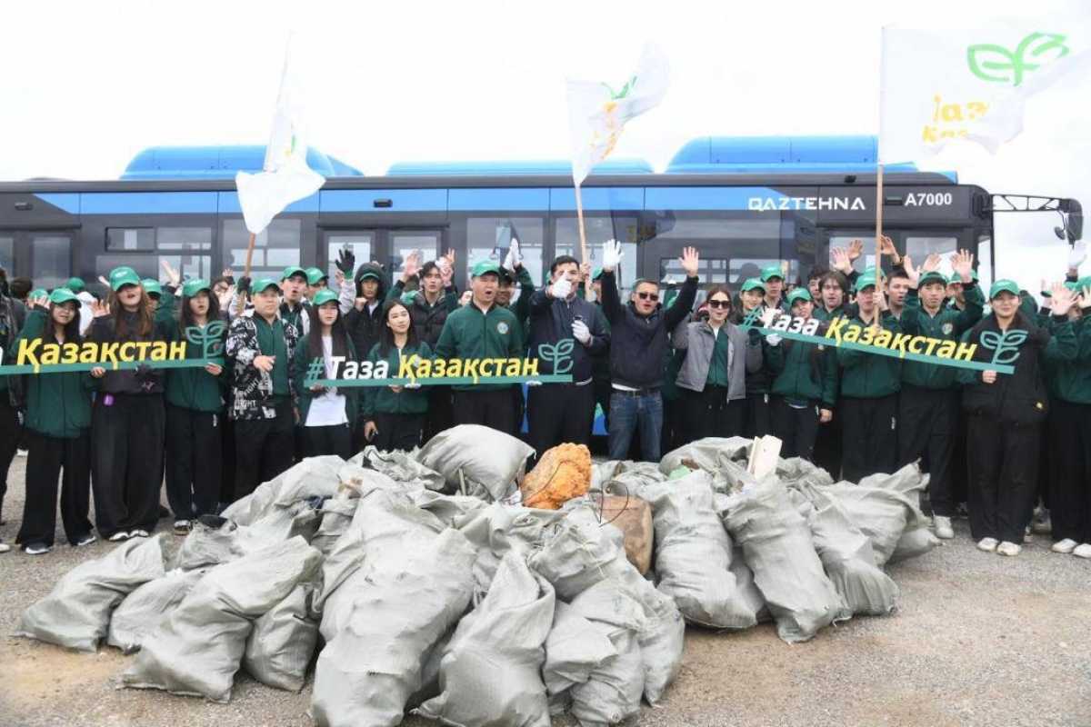 Более 100 бойцов «Жасыл ел» провели экоакцию в Астане