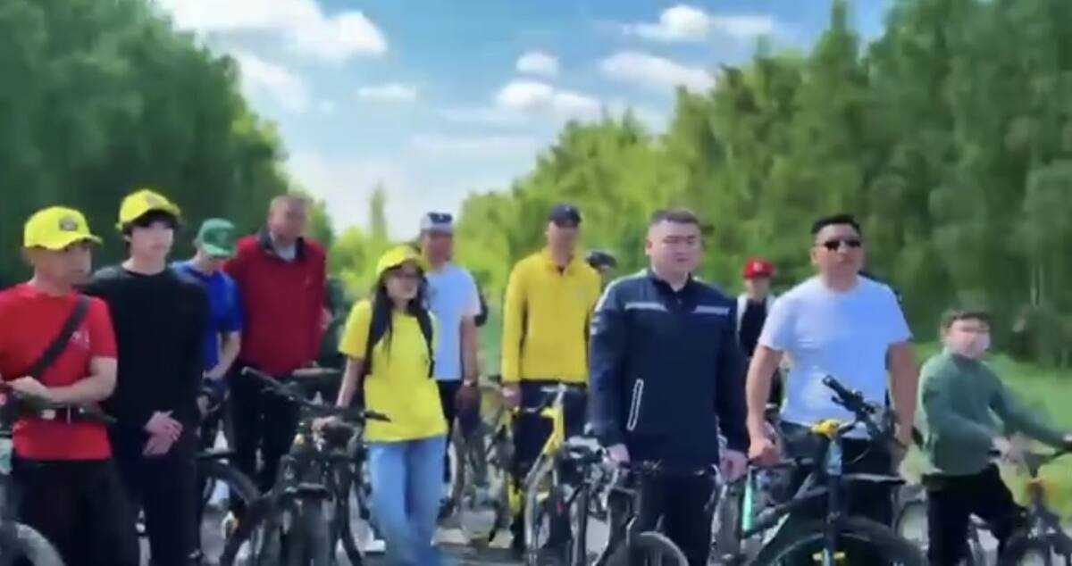 Полиция провела велопробег за безопасность дорожного движения в столице
