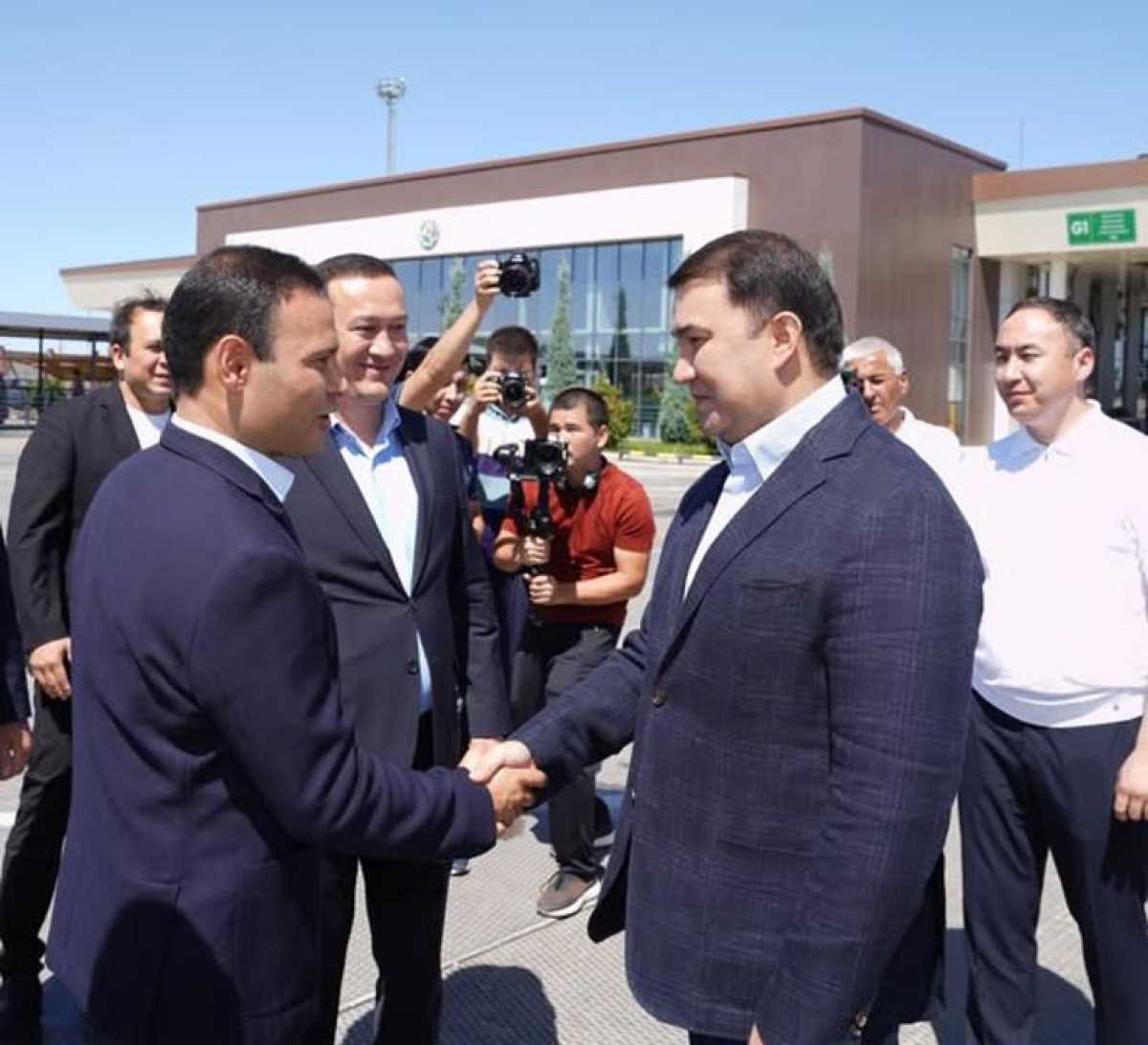 Делегация Туркестанской области прибыла в Узбекистан для участия в форуме «Сотрудничество без границ»