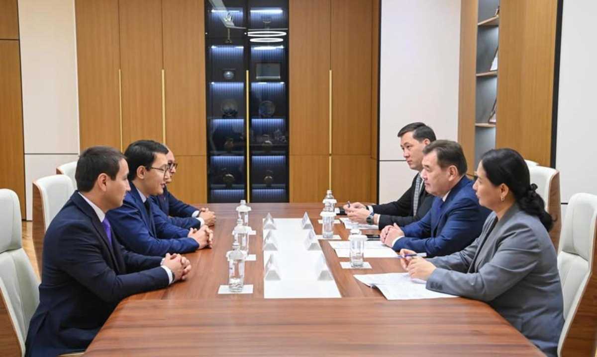 Аким Кызылординской области Мурат Ергешбаев провёл встречу с руководством ТОО «Казгермунай»
