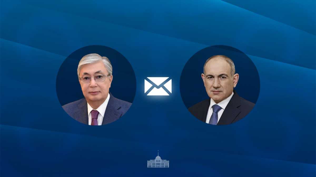 Токаев поздравил Пашиняна с победой его партии на парламентских выборах в Армении