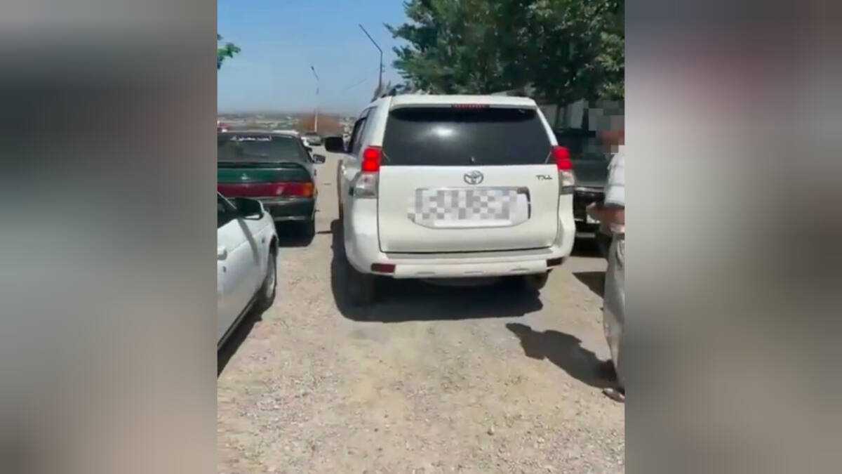 Полицейские выявили подростка за рулем автомобиля в Туркестанской области
