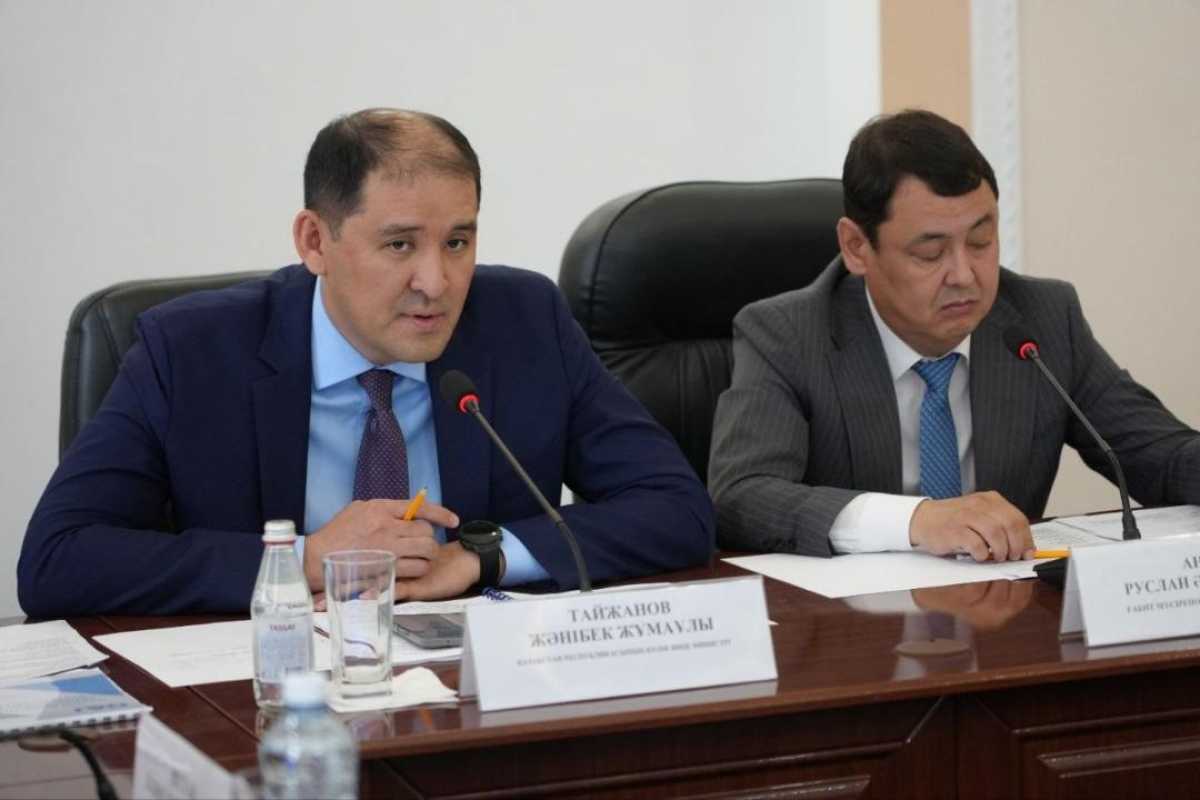 Вице-министр транспорта Жанибек Тайжанов провел встречу с жителями Северо-Казахстанской области