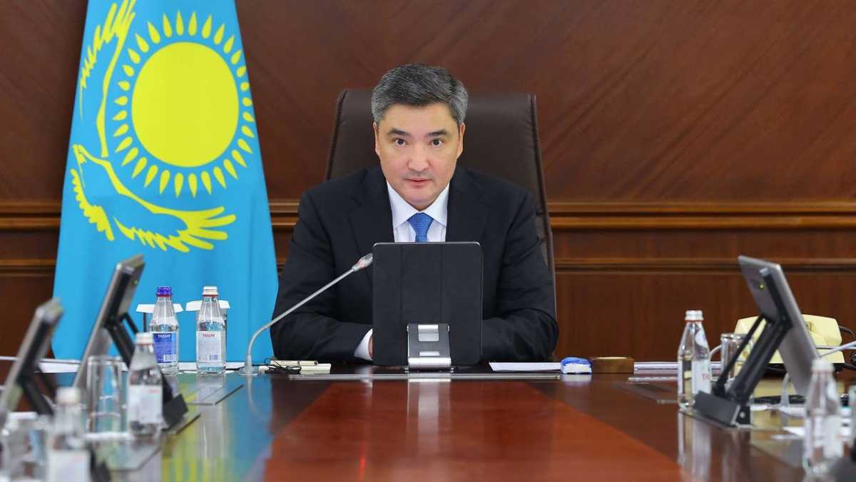 Бектенов поручил «Самрук-Қазына» ускорить реализацию инвестпроектов