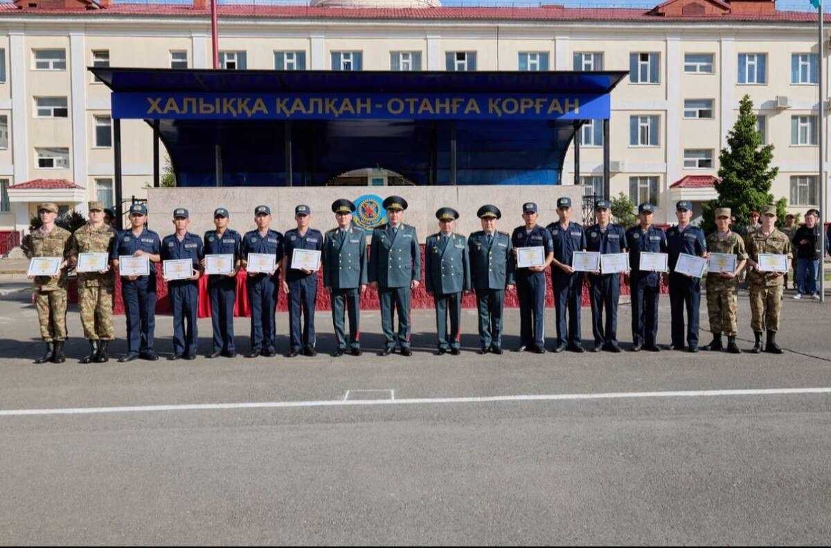 Более 660 образовательных грантов получили срочники Нацгвардии Казахстана