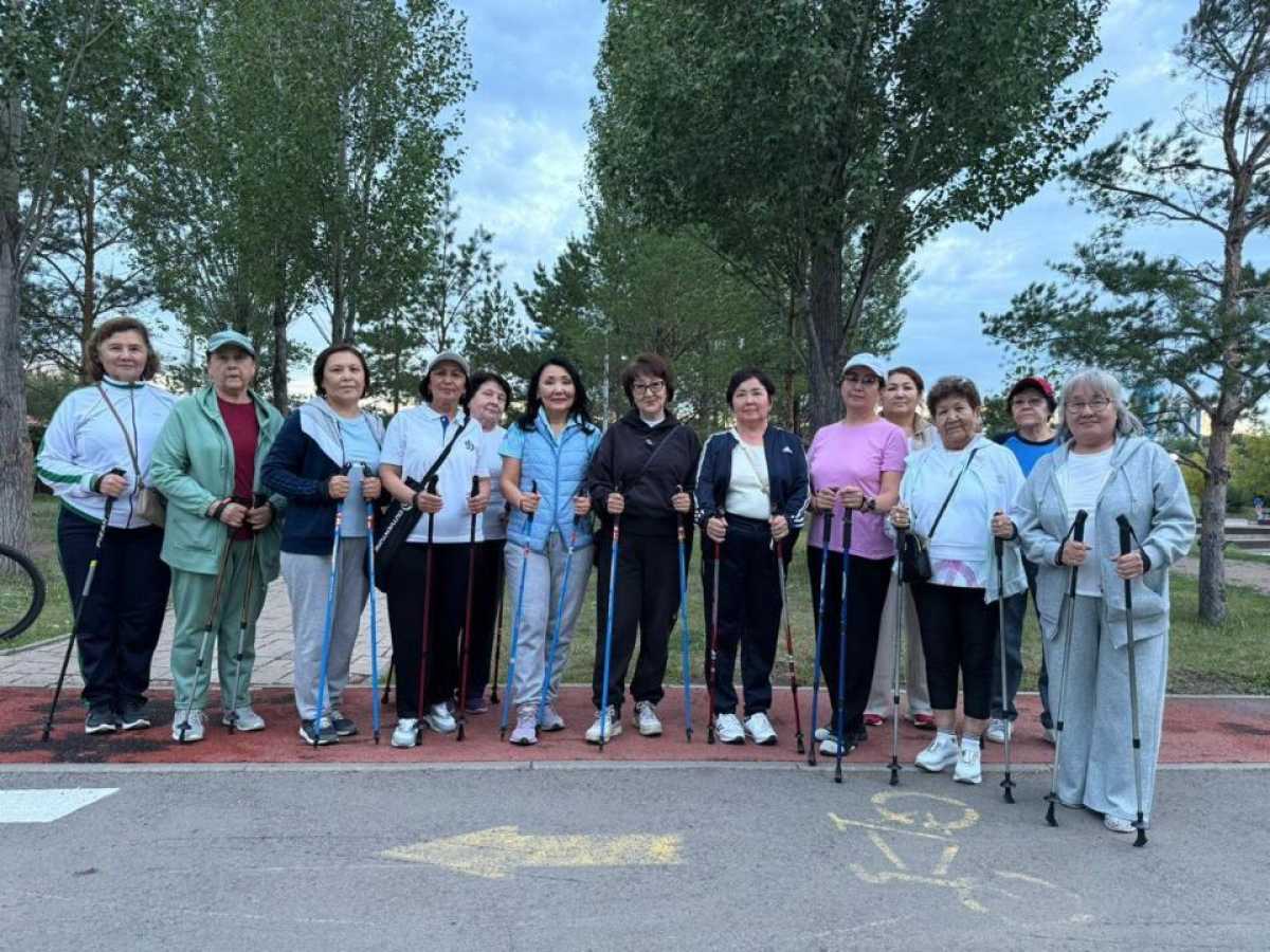 В Астане пройдут бесплатные тренировки по скандинавской ходьбе