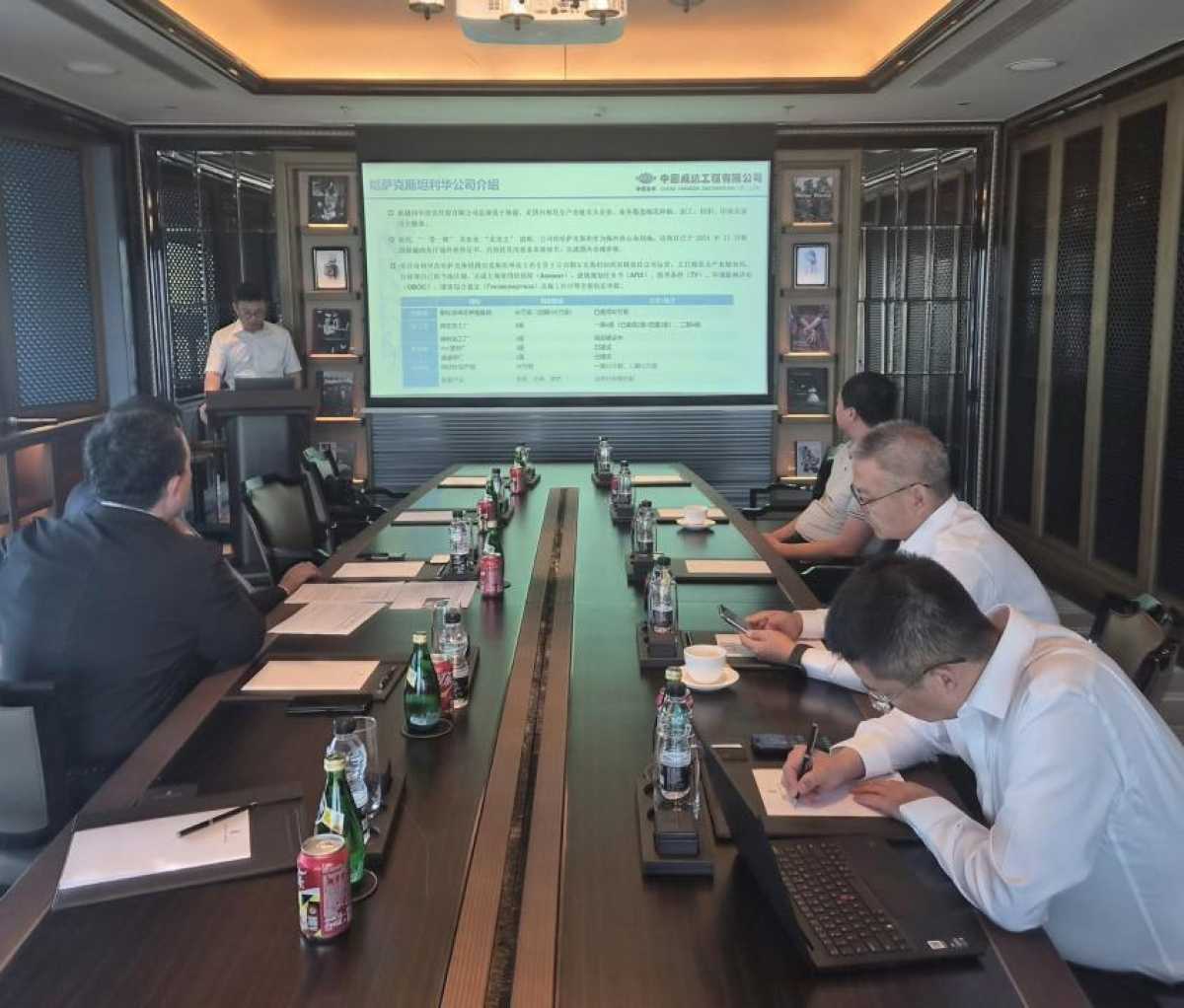 Туркестанская область и китайские инвесторы договорились ускорить запуск крупных текстильных проектов