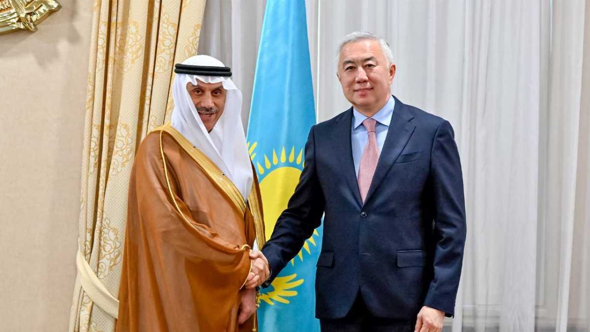 Жумангарин предложил открыть дополнительный офис Исламского банка развития в Астане