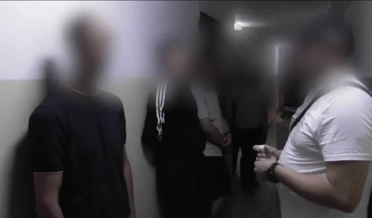 Мужчину с крупной партией гашиша задержали в Астане