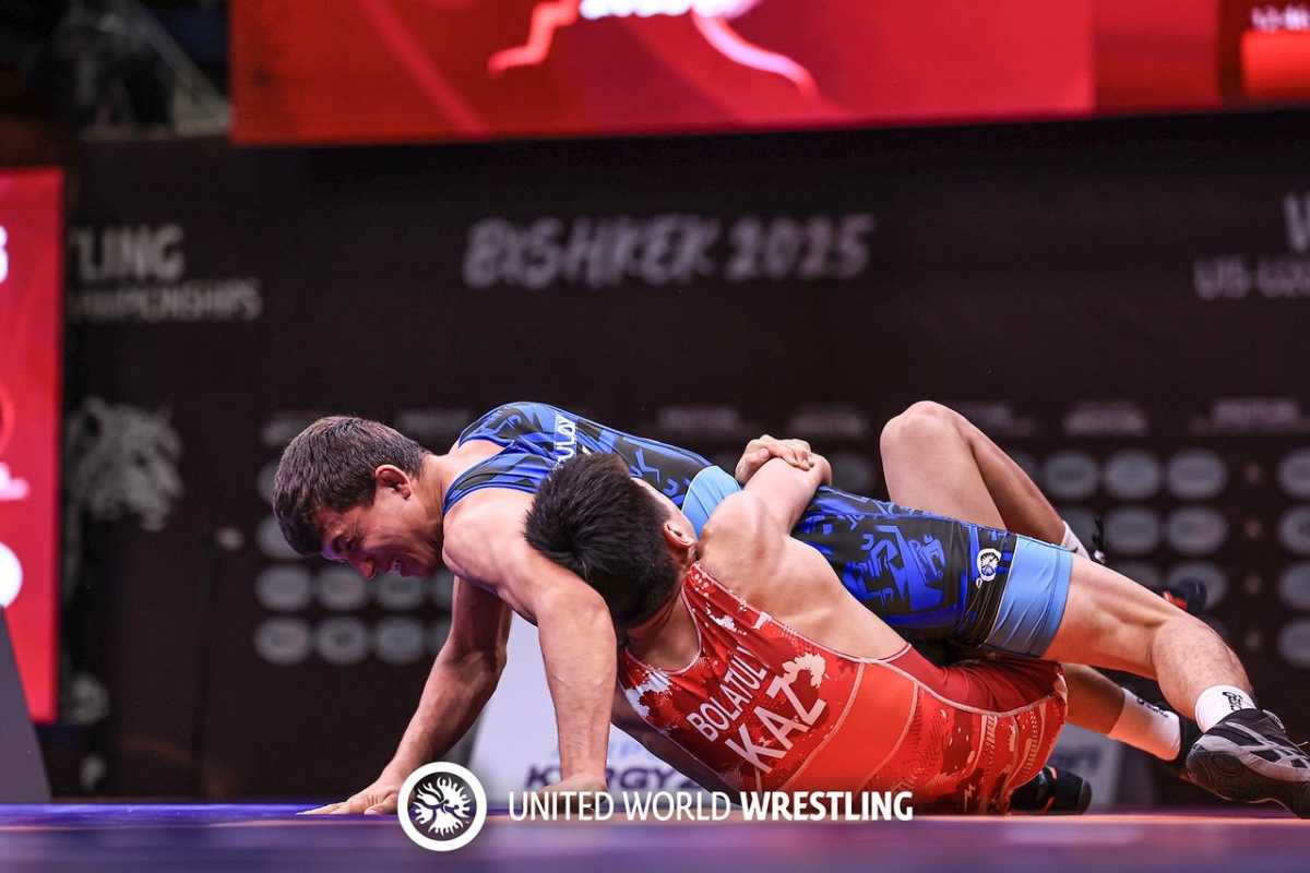 Казахстанские борцы завоевали ещё три медали на чемпионате Азии U20