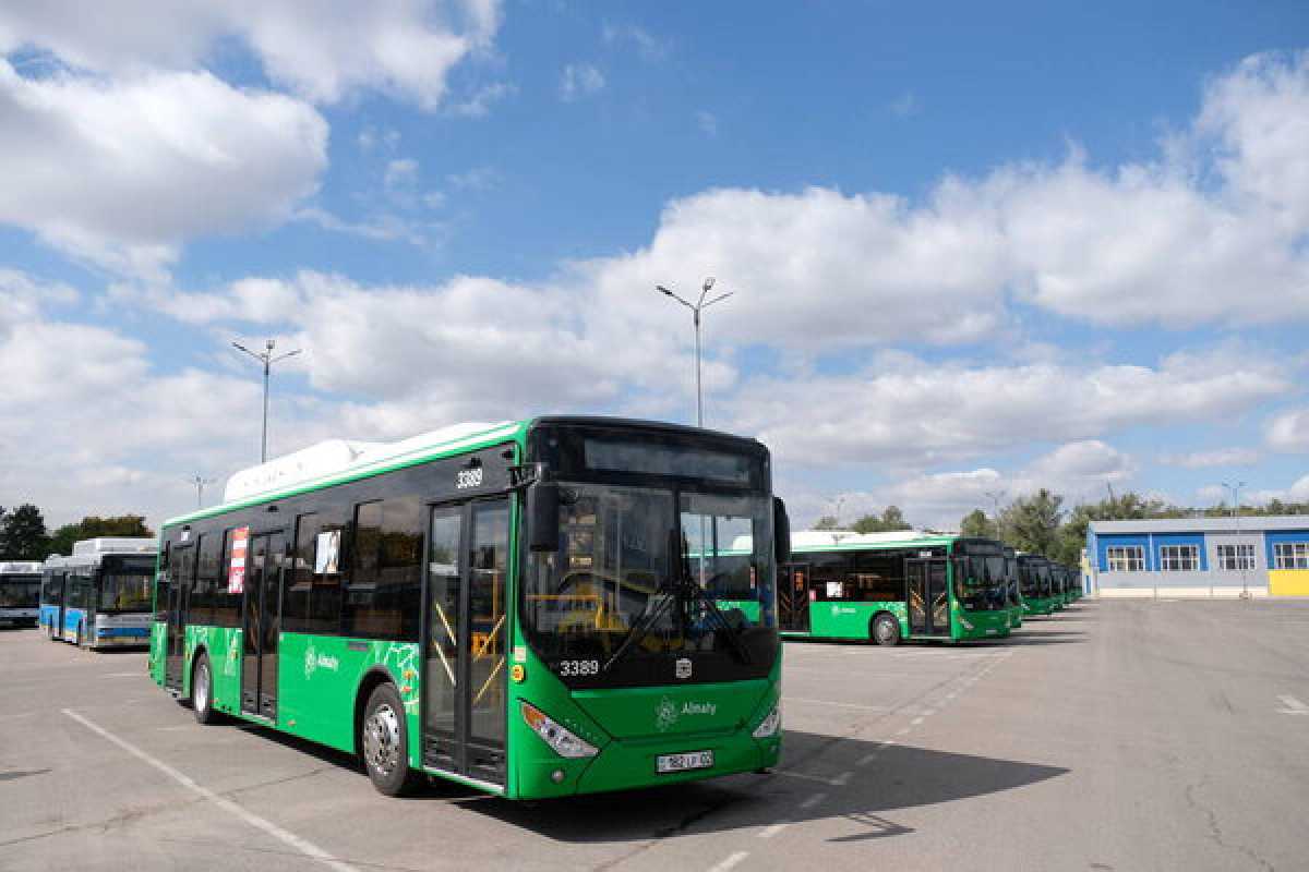 Почти 600 автобусов не прошли экологическую проверку в Алматы