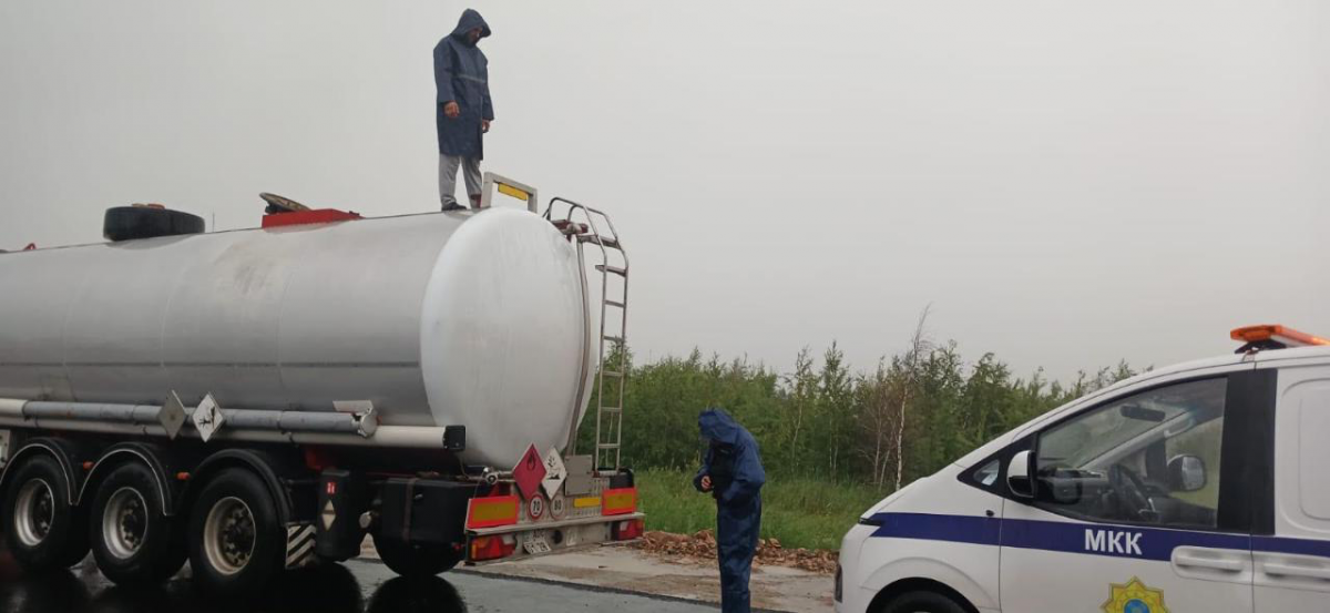 Более 16 тысяч литров топлива пытались незаконно вывезти из Казахстана
