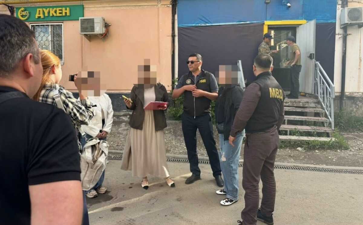 Познакомился с женщиной в TikTok и стал жертвой шантажа: подозреваемую в вымогательстве задержали в Актобе