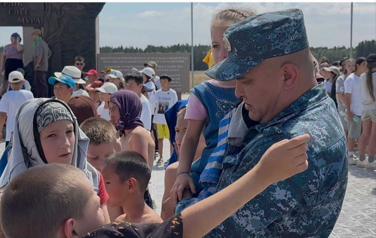 190 детей эвакуировали из лагеря из-за природного пожара в Абайской области