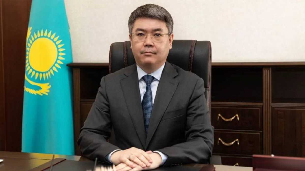 Серик Шапкенов освобождён от должности акима Атырауской области