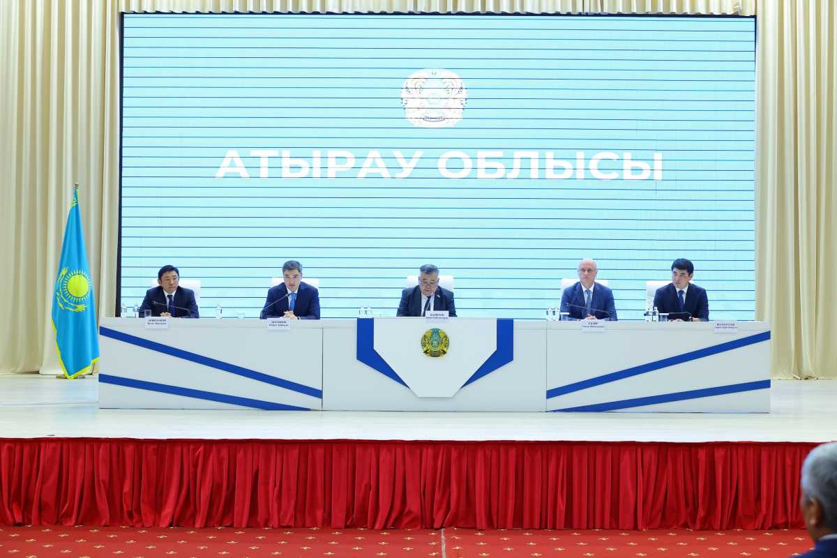 Бектенов и Скляр представили активу Атырауской области нового акима региона