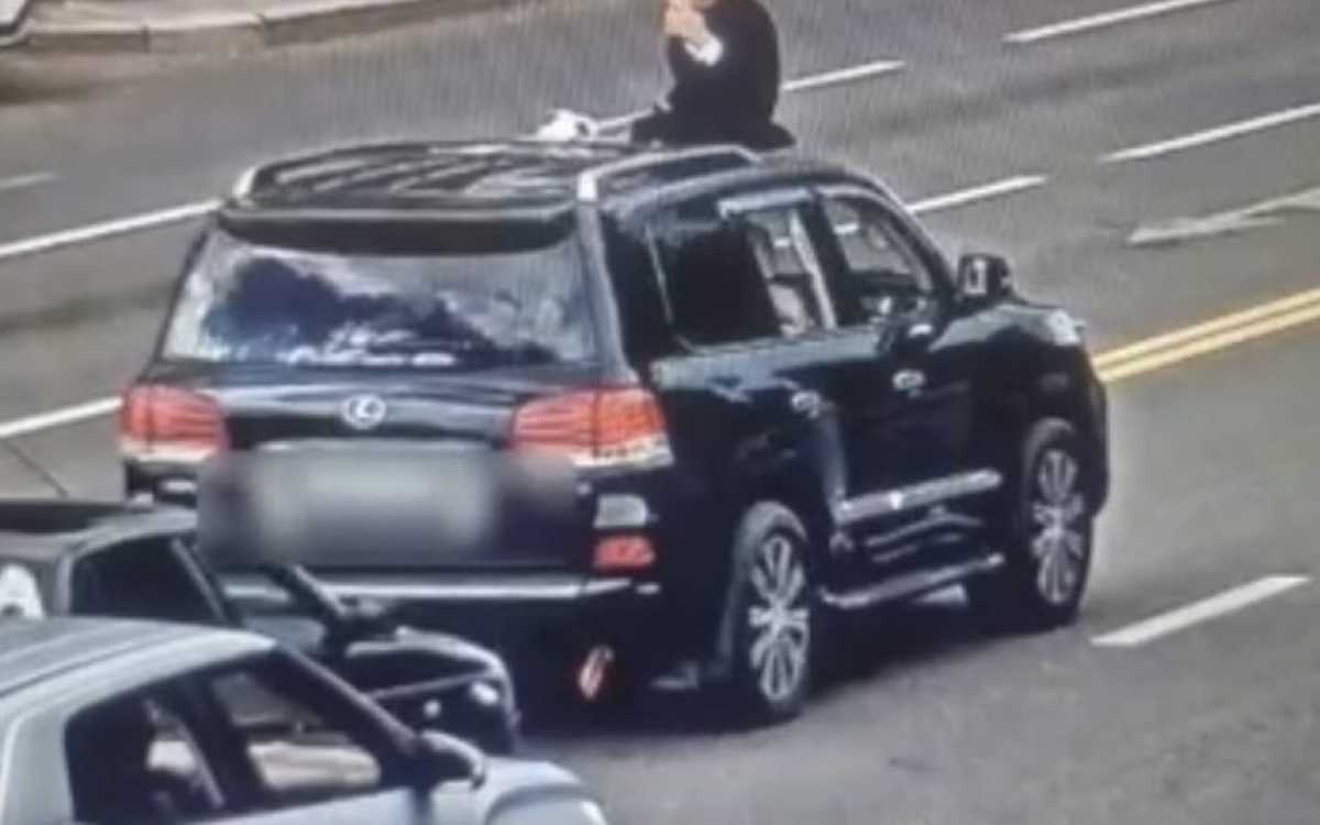 «Братья жениха»: участников свадебного кортежа наказали в Караганде
